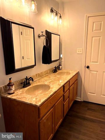 15932 HIBISCUS DR, Hagerstown, MD 21740