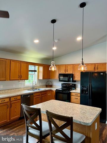 15932 HIBISCUS DR, Hagerstown, MD 21740