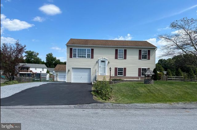 15932 HIBISCUS DR, Hagerstown, MD 21740