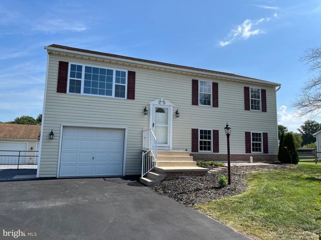 15932 HIBISCUS DR, Hagerstown, MD 21740