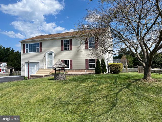 15932 HIBISCUS DR, Hagerstown, MD 21740