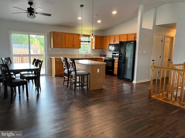 15932 HIBISCUS DR, Hagerstown, MD 21740