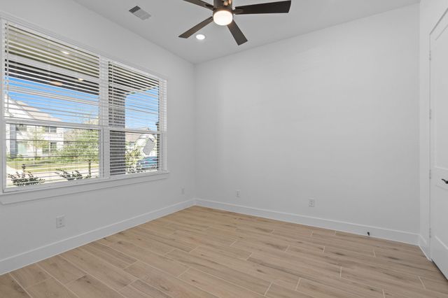 224 Sandhill Grove Trail, Waller, TX 77447