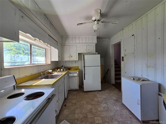 291 Concord Avenue, Oceanside, NY 11572
