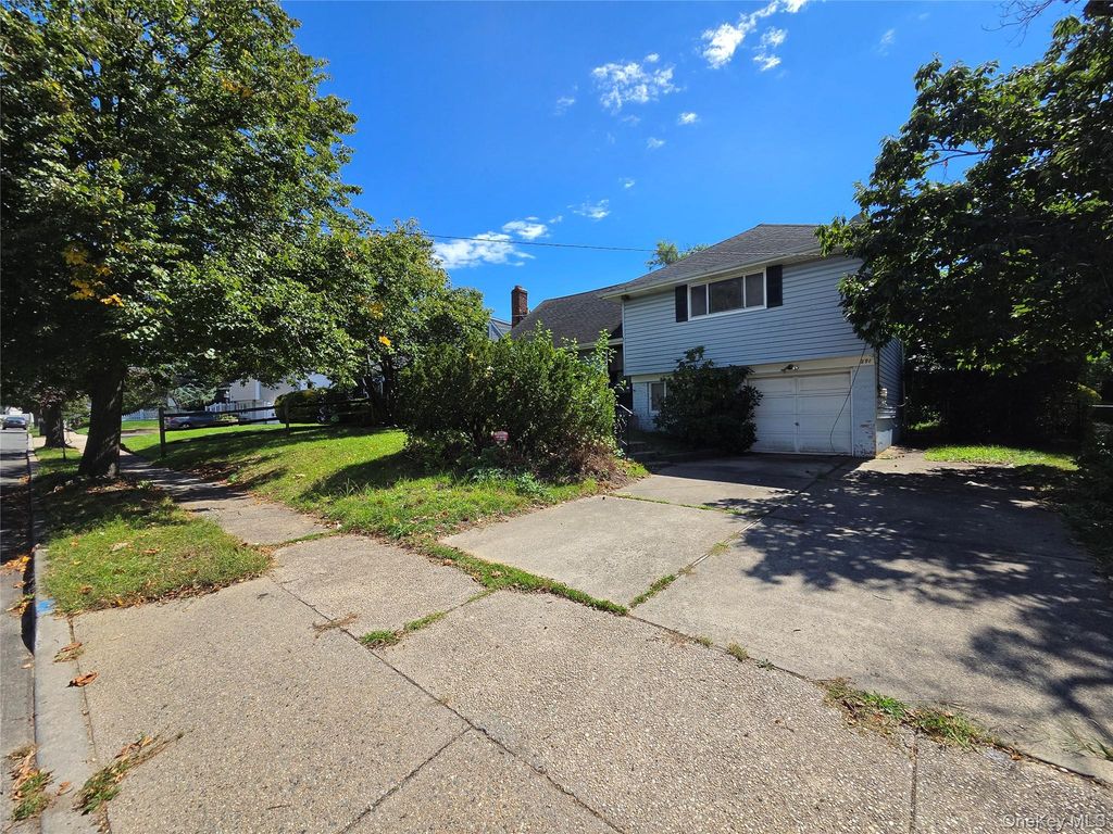 291 Concord Avenue, Oceanside, NY 11572 — exterior