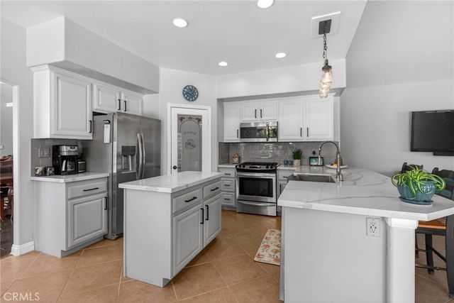 14029 Dove Canyon Drive, Riverside, CA 92503