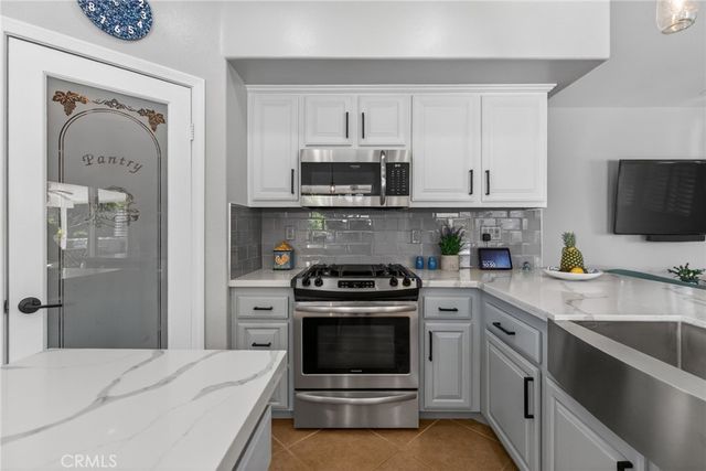 14029 Dove Canyon Drive, Riverside, CA 92503