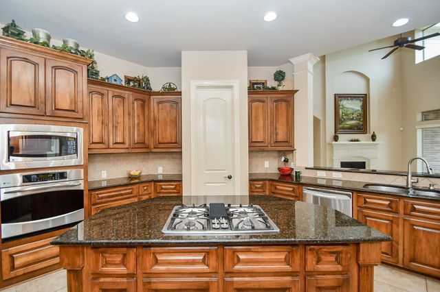 1215 Pendergrass Trail, Sugar Land, TX 77479