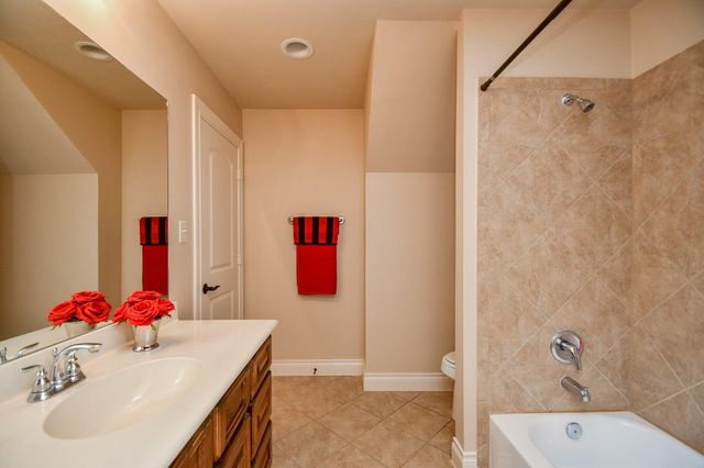 1215 Pendergrass Trail, Sugar Land, TX 77479