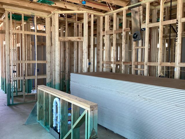 121 Clover BND, Liberty Hill, TX 78642