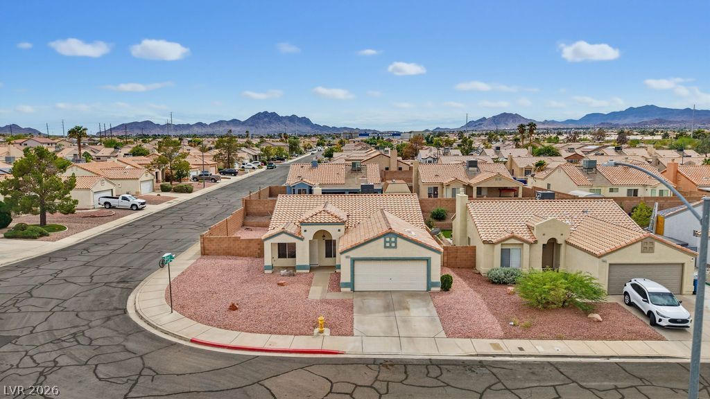 409 Groft Way, Henderson, NV 89015 — photo 4