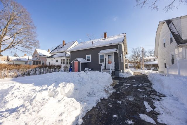 1 Elizabeth St, Taunton, MA 02780