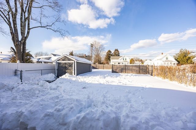 1 Elizabeth St, Taunton, MA 02780