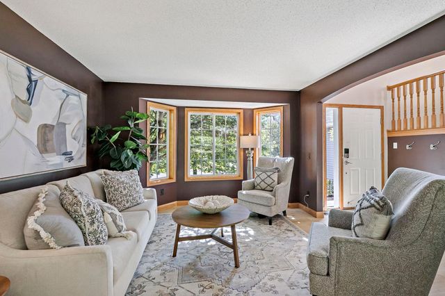 19916 Excelsior Lane, Farmington, MN 55024