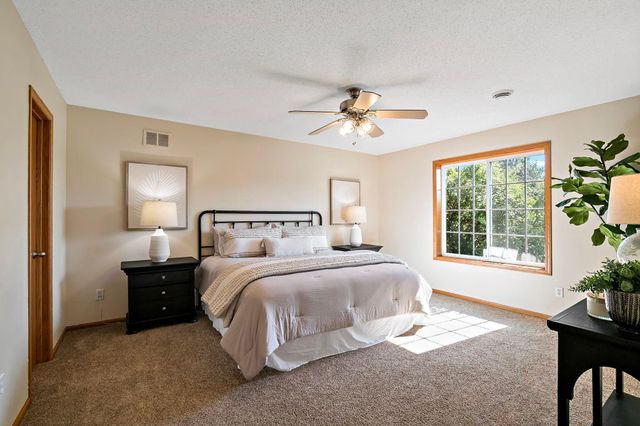 19916 Excelsior Lane, Farmington, MN 55024