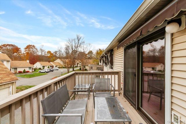 99 Molly Pitcher Lane B, Yorktown Heights, NY 10598