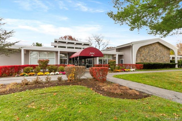 99 Molly Pitcher Lane B, Yorktown Heights, NY 10598