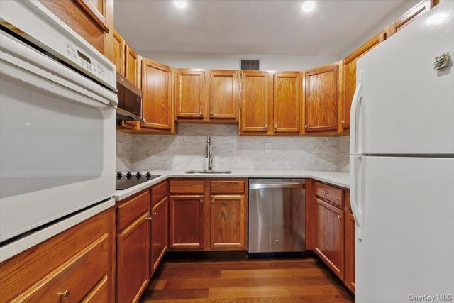 99 Molly Pitcher Lane B, Yorktown Heights, NY 10598