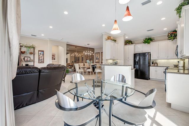 7775 Ocean Sunset Drive, Lake Worth, FL 33467