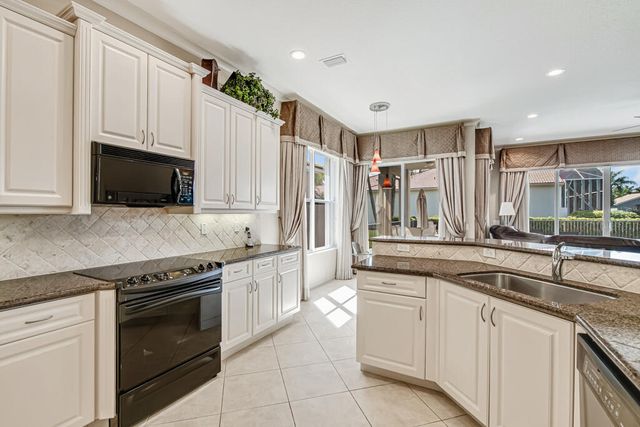 7775 Ocean Sunset Drive, Lake Worth, FL 33467