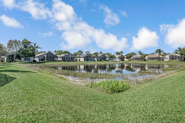 7775 Ocean Sunset Drive, Lake Worth, FL 33467
