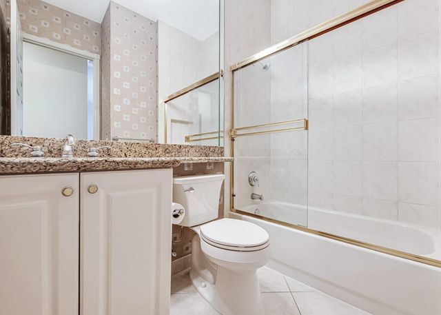 7775 Ocean Sunset Drive, Lake Worth, FL 33467