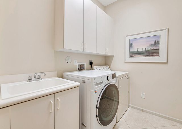 7775 Ocean Sunset Drive, Lake Worth, FL 33467