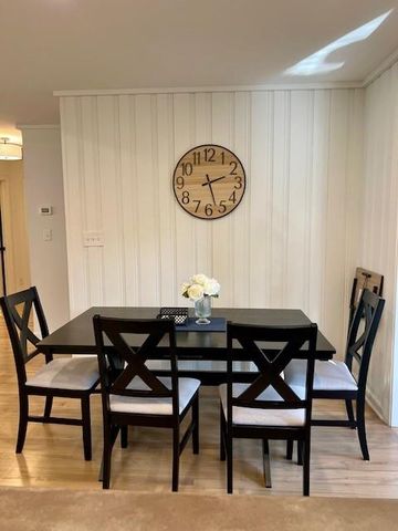 3867 Hillcrest SE Drive, Smyrna, GA 30080