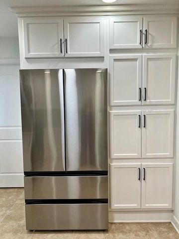 3867 Hillcrest SE Drive, Smyrna, GA 30080