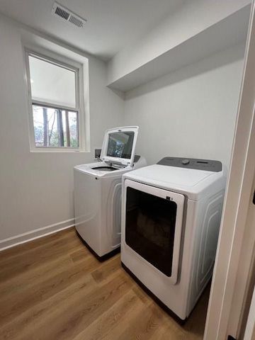 3867 Hillcrest SE Drive, Smyrna, GA 30080