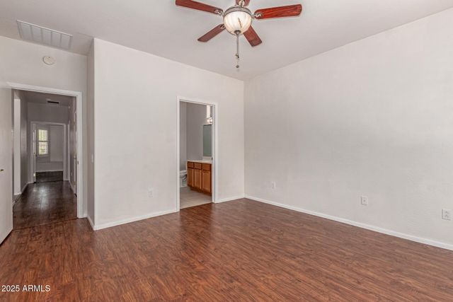 21067 N SEQUOIA CREST Drive, Surprise, AZ 85387