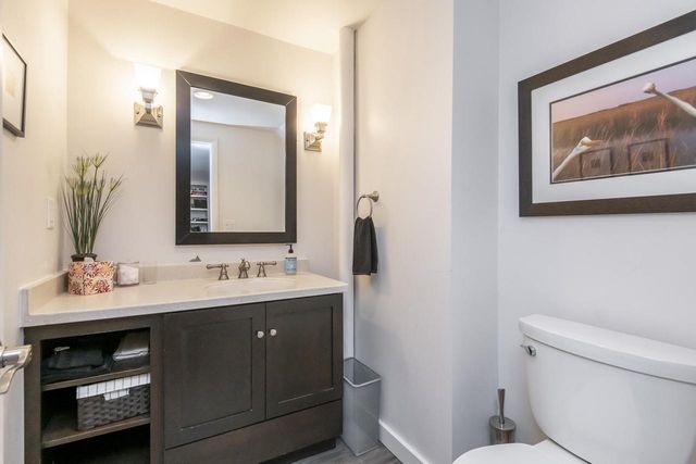 1405 Victoria CIRCLE N, Elm Grove, WI 53122
