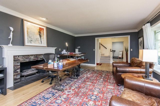 1405 Victoria CIRCLE N, Elm Grove, WI 53122