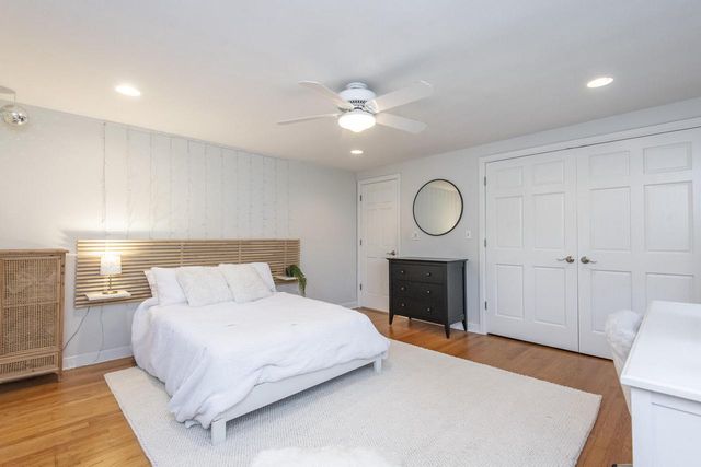 1405 Victoria CIRCLE N, Elm Grove, WI 53122