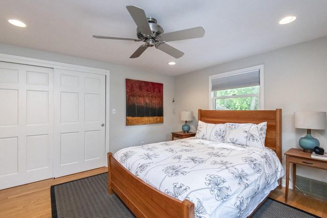 1405 Victoria CIRCLE N, Elm Grove, WI 53122
