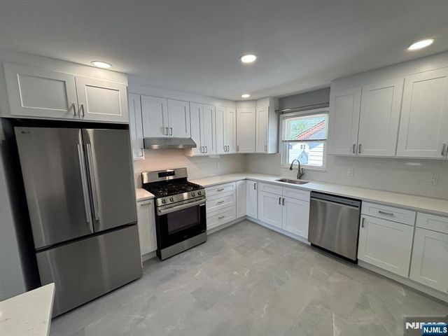 260 Court Avenue, Lyndhurst, NJ 07071