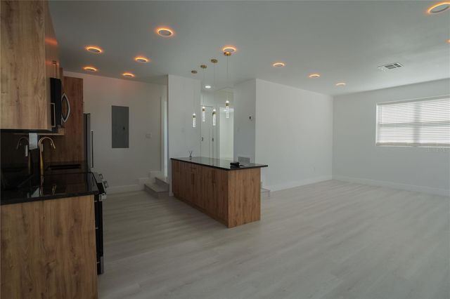 6821 MARIUS ROAD, North Port, FL 34287