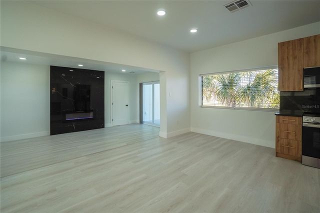 6821 MARIUS ROAD, North Port, FL 34287