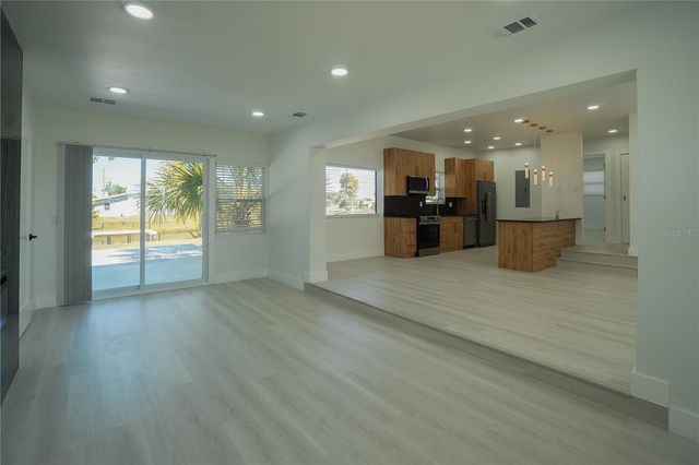 6821 MARIUS ROAD, North Port, FL 34287