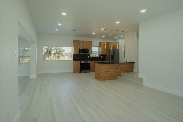 6821 MARIUS ROAD, North Port, FL 34287