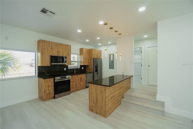 6821 MARIUS ROAD, North Port, FL 34287