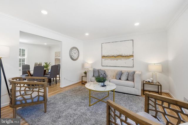 6802 SYDENSTRICKER RD, Springfield, VA 22152