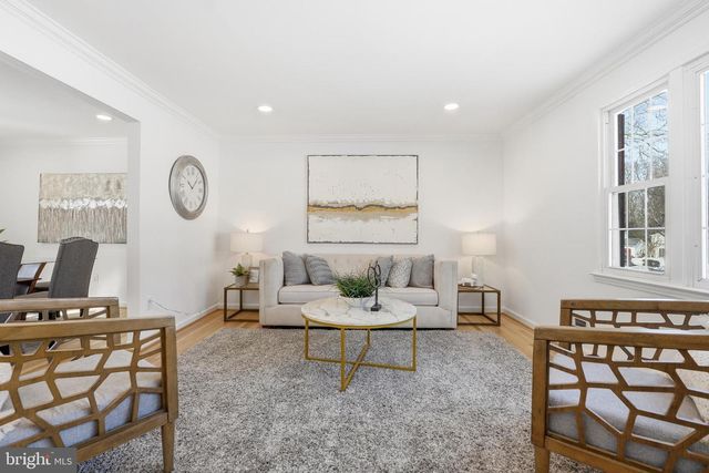 6802 SYDENSTRICKER RD, Springfield, VA 22152