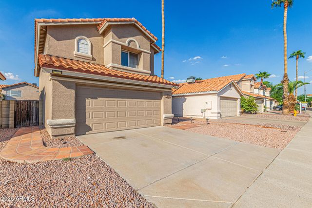1326 E HELENA Drive, Phoenix, AZ 85022