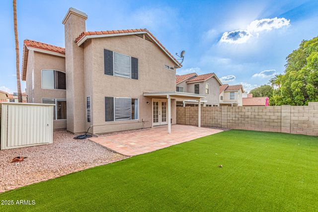 1326 E HELENA Drive, Phoenix, AZ 85022