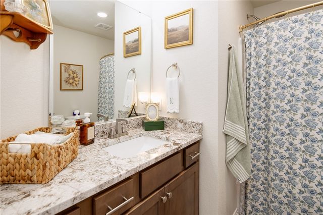 2799 Messenger Way, Bryan, TX 77803