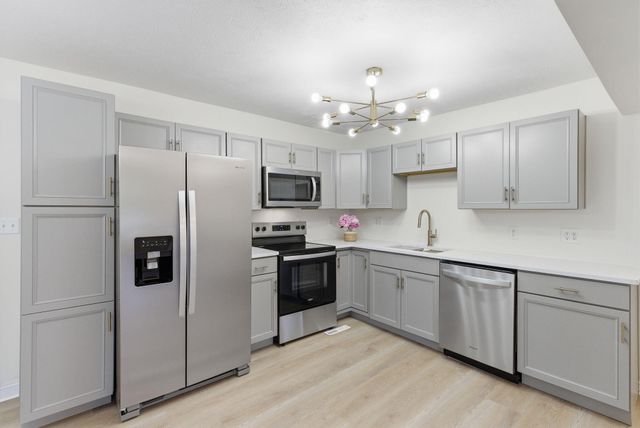 1690 Menelaus Road, Berea, KY 40403