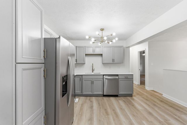 1690 Menelaus Road, Berea, KY 40403