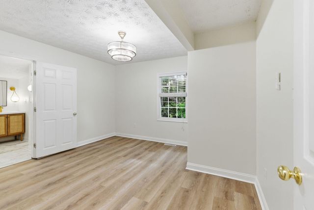 1690 Menelaus Road, Berea, KY 40403