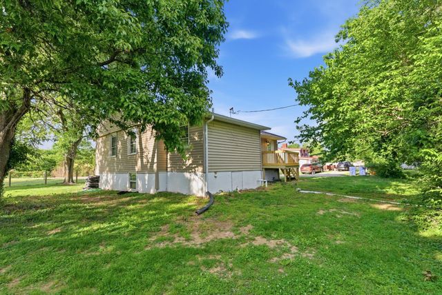 1690 Menelaus Road, Berea, KY 40403